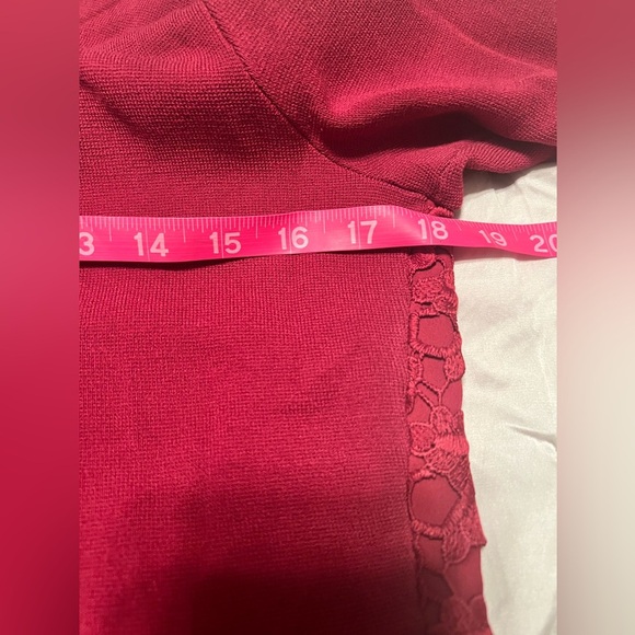 ANN TAYLOR matching top to the lace embroidered skirt also listed Medium. - Picture 3 of 7